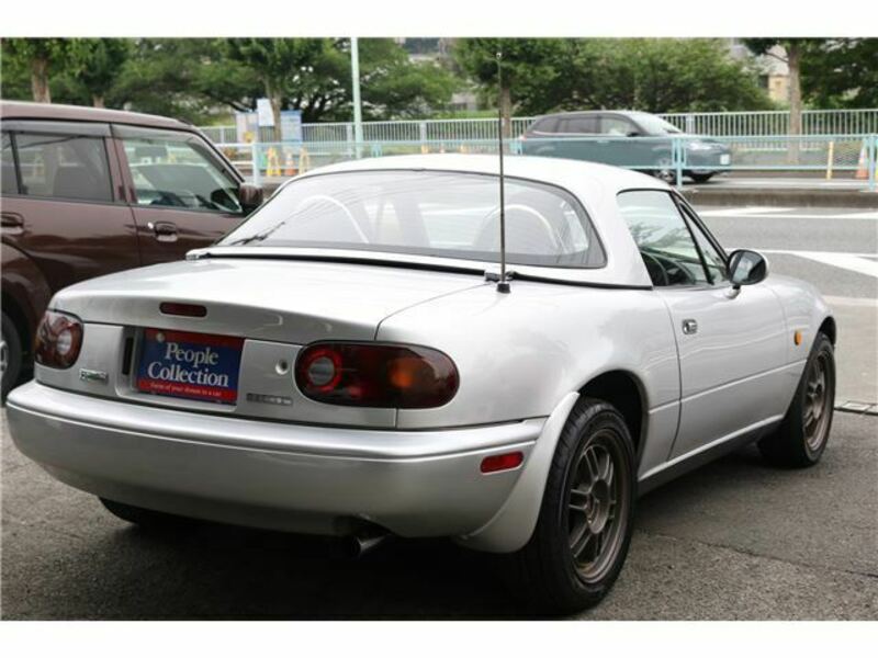 EUNOS ROADSTER