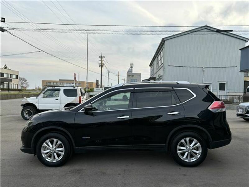 X-TRAIL