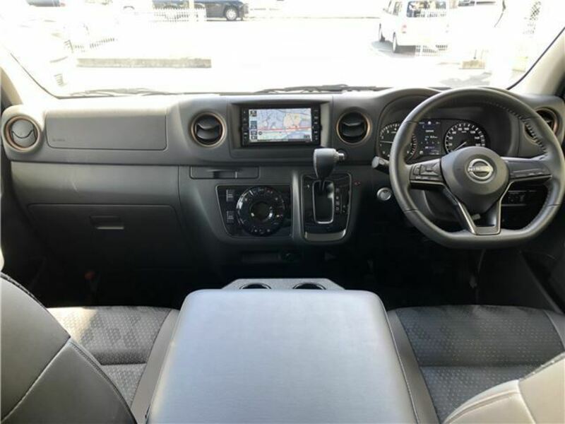 CARAVAN VAN