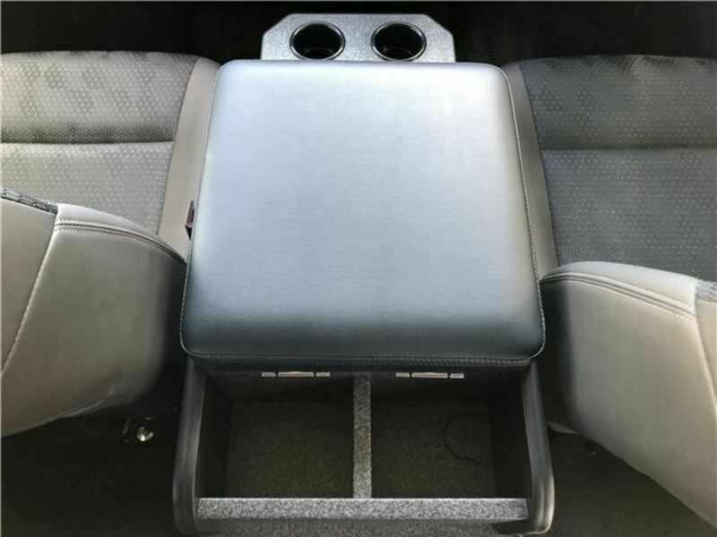 CARAVAN VAN