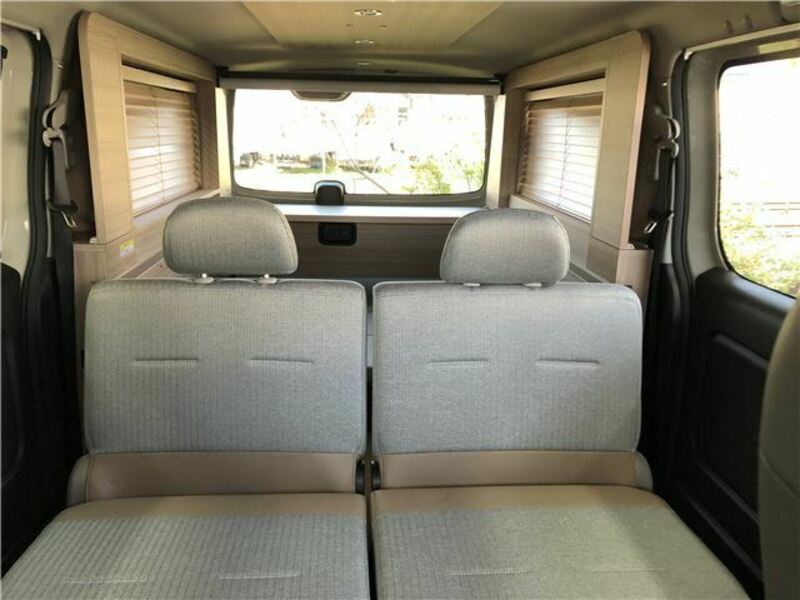 CARAVAN VAN