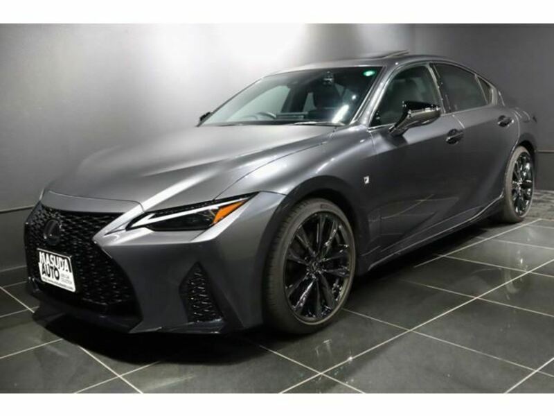 LEXUS IS