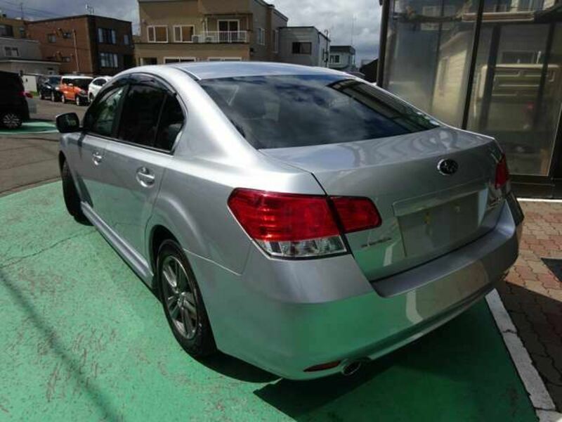 LEGACY B4