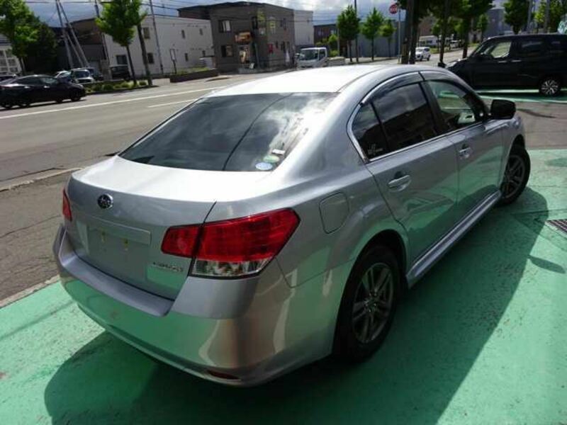 LEGACY B4