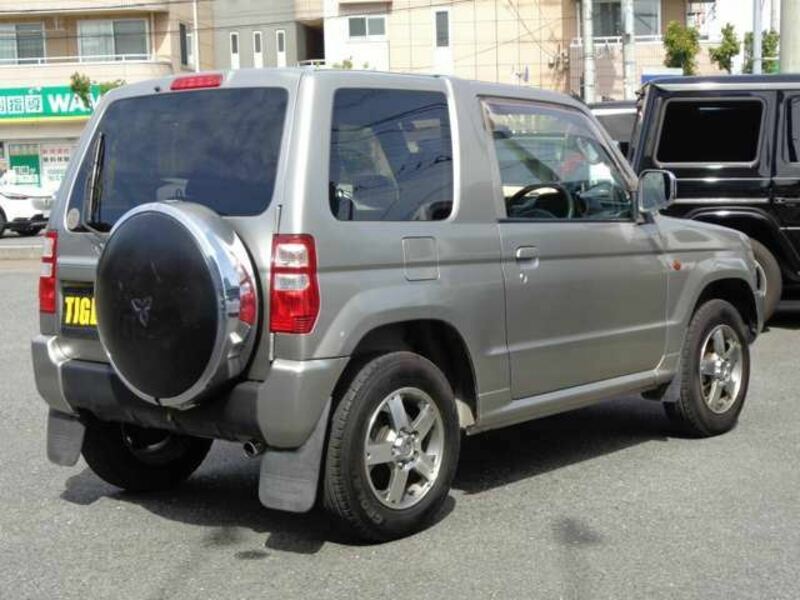 PAJERO MINI