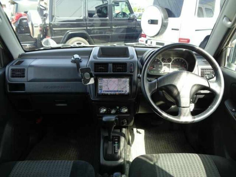 PAJERO MINI