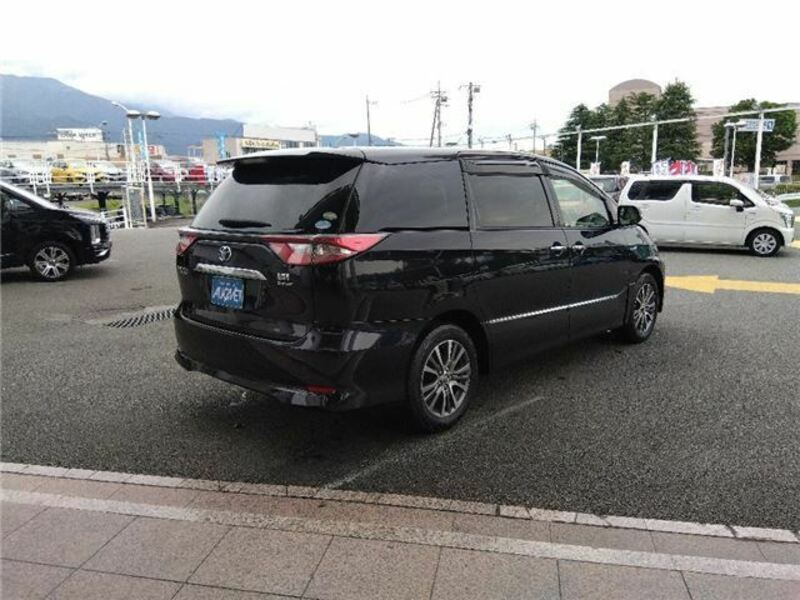 ESTIMA HYBRID