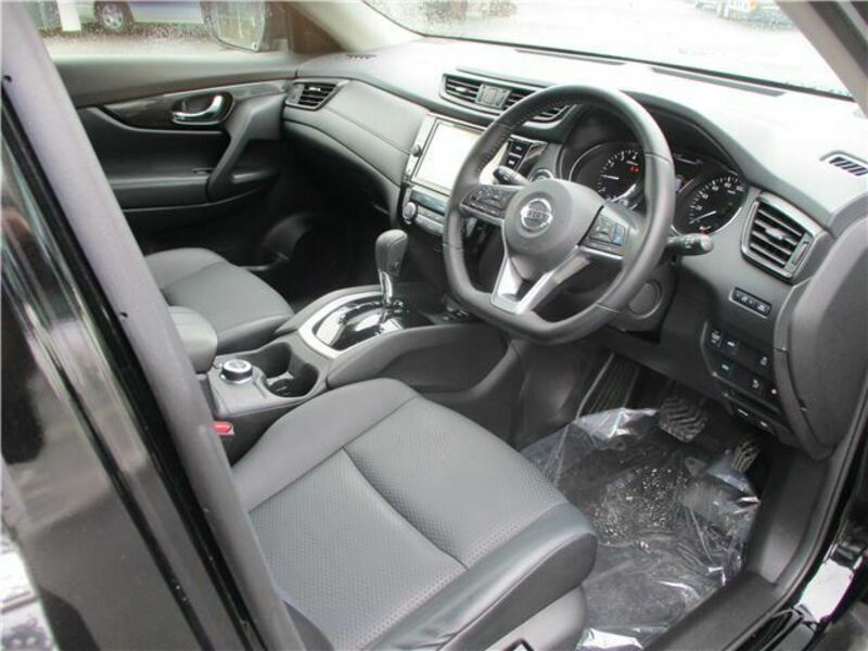 X-TRAIL