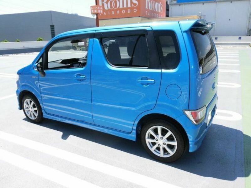 WAGON R