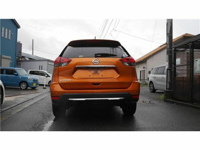 X-TRAIL