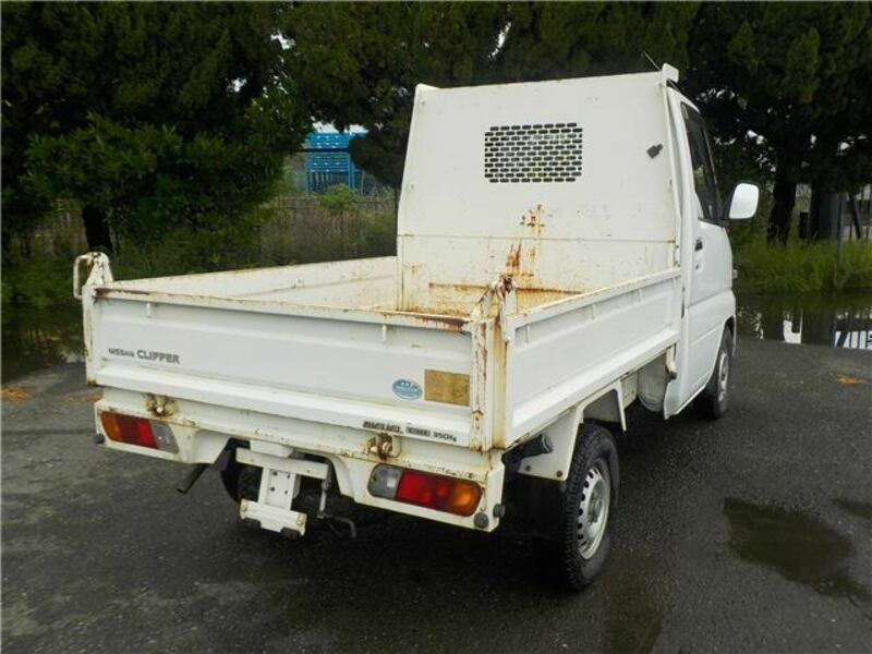 CLIPPER TRUCK