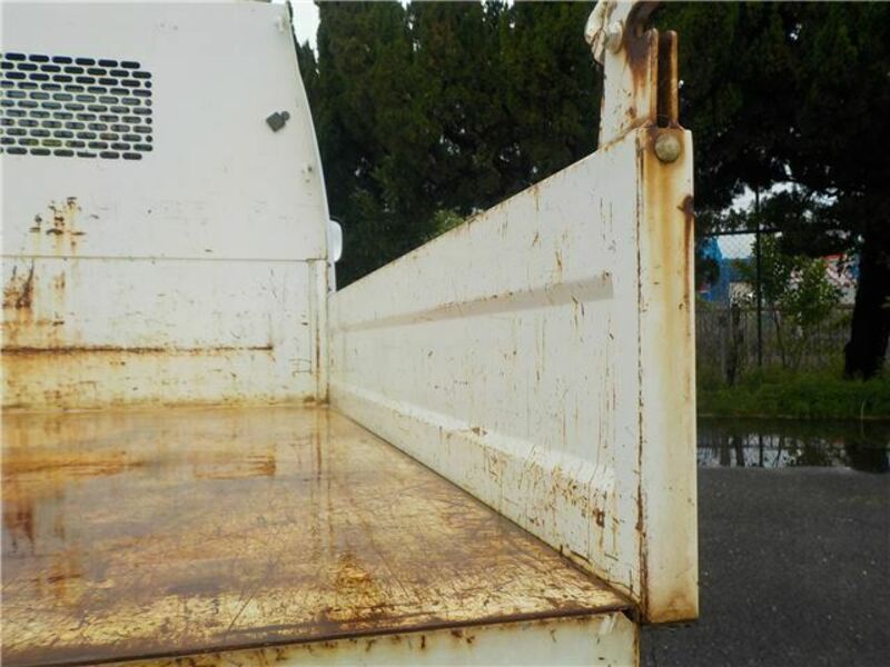 CLIPPER TRUCK