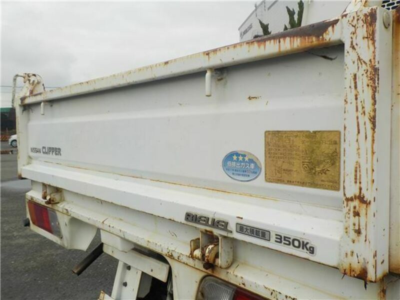 CLIPPER TRUCK