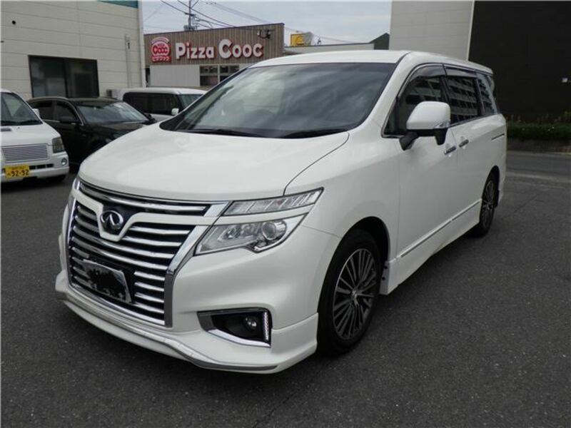 NISSAN ELGRAND