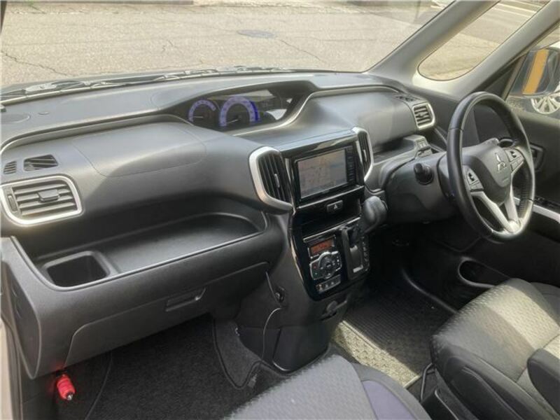 DELICA D2