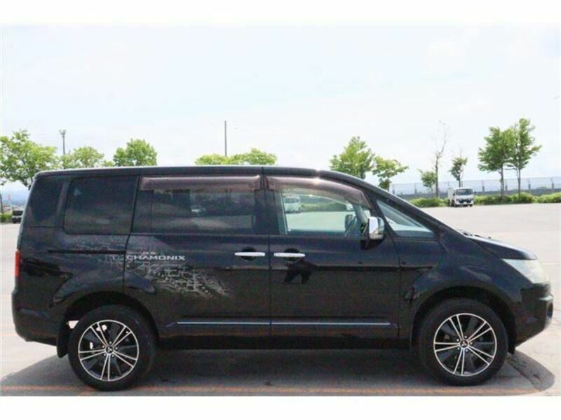 DELICA D5