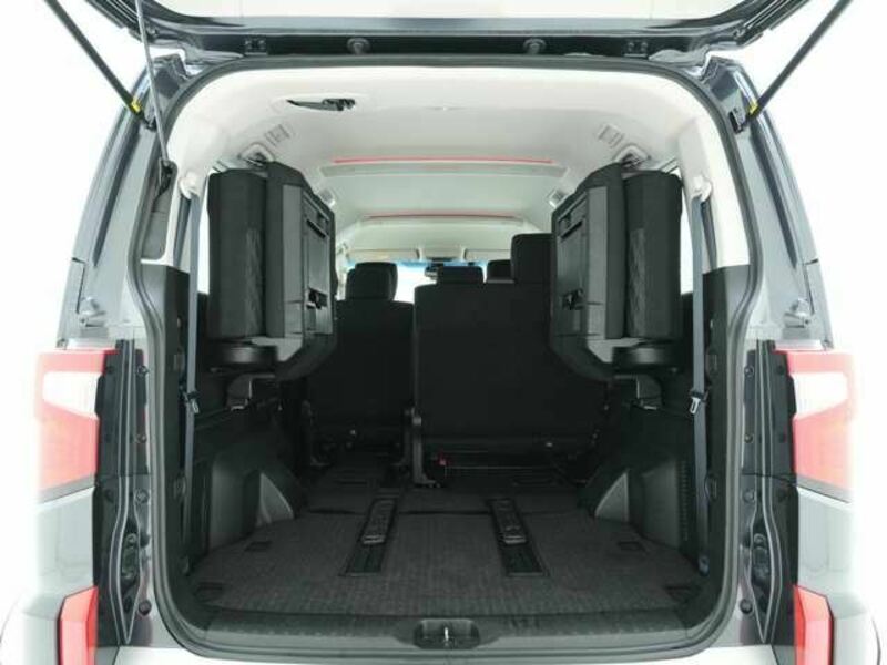 DELICA D5