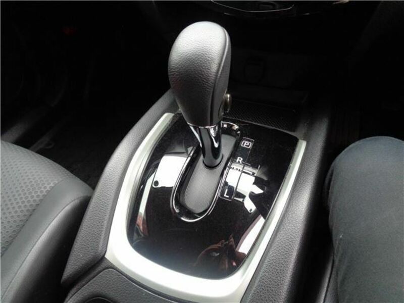X-TRAIL