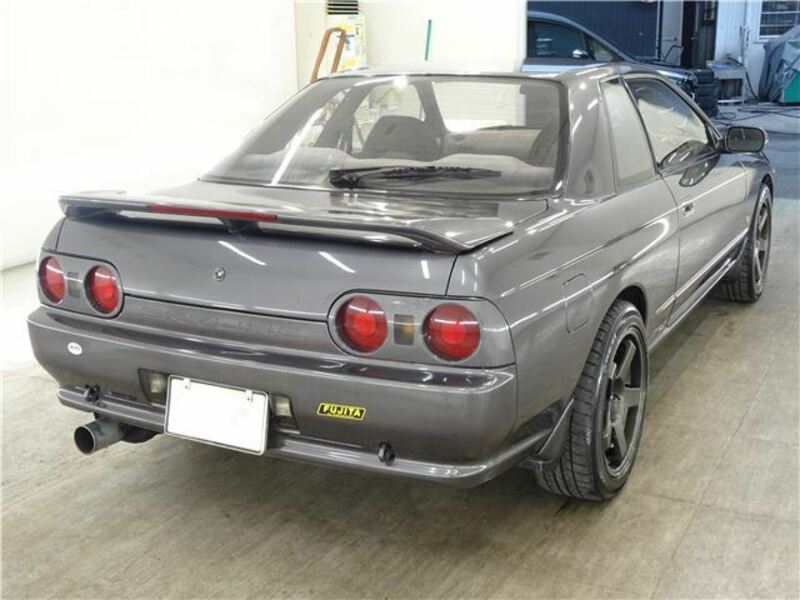 SKYLINE