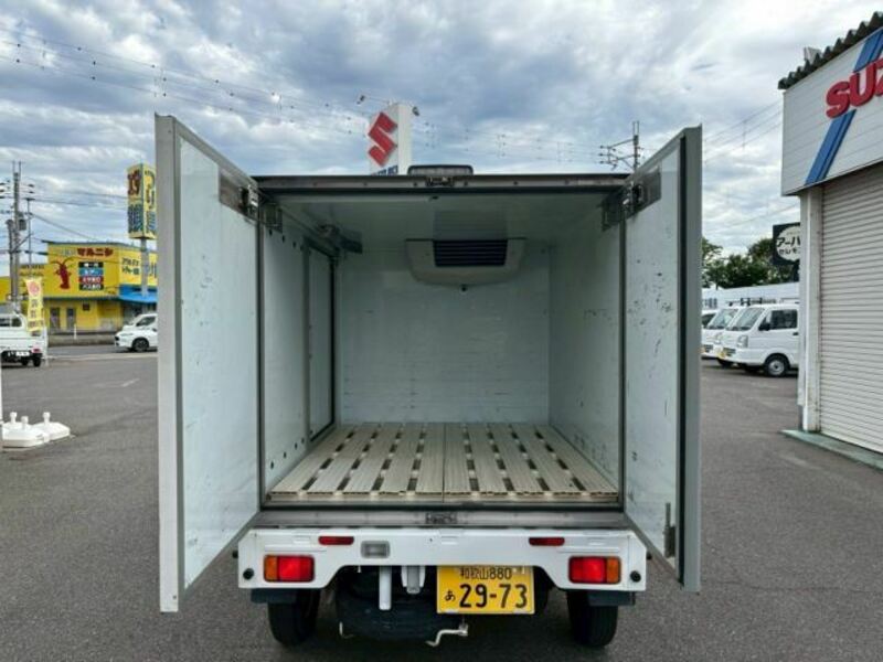 MINICAB TRUCK