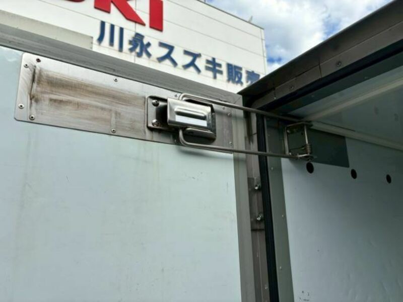MINICAB TRUCK
