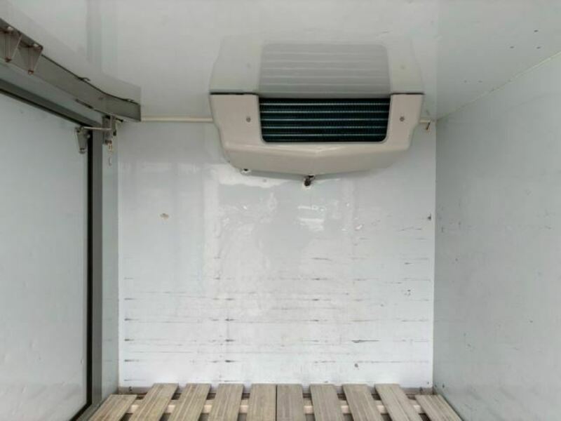 MINICAB TRUCK