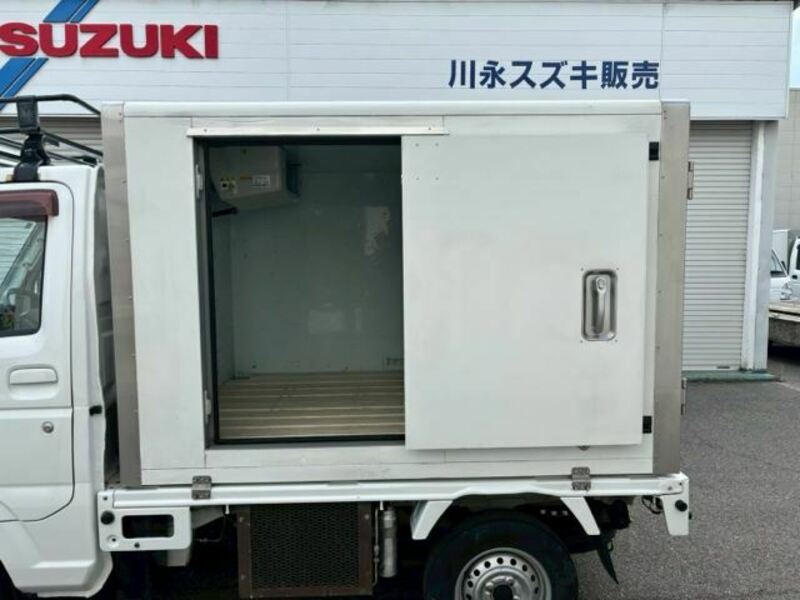 MINICAB TRUCK