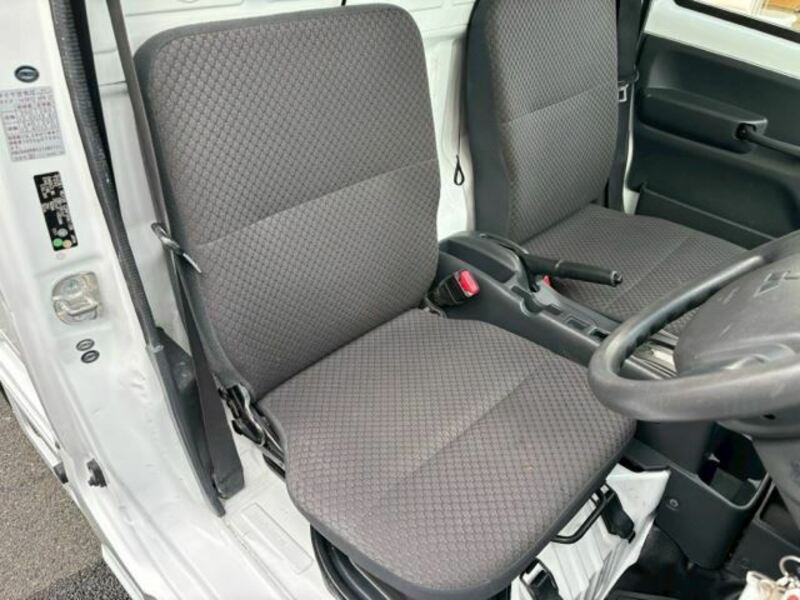 MINICAB TRUCK