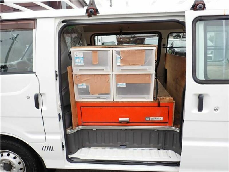 BONGO VAN