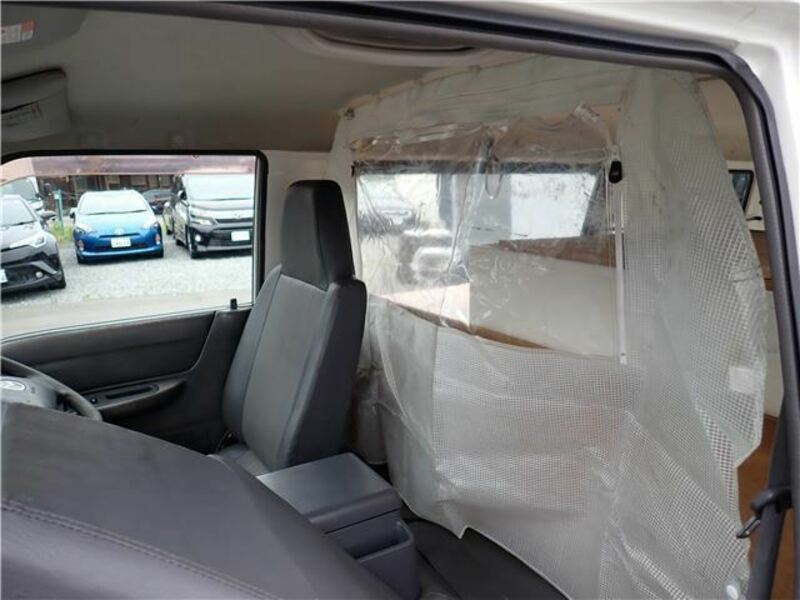 BONGO VAN