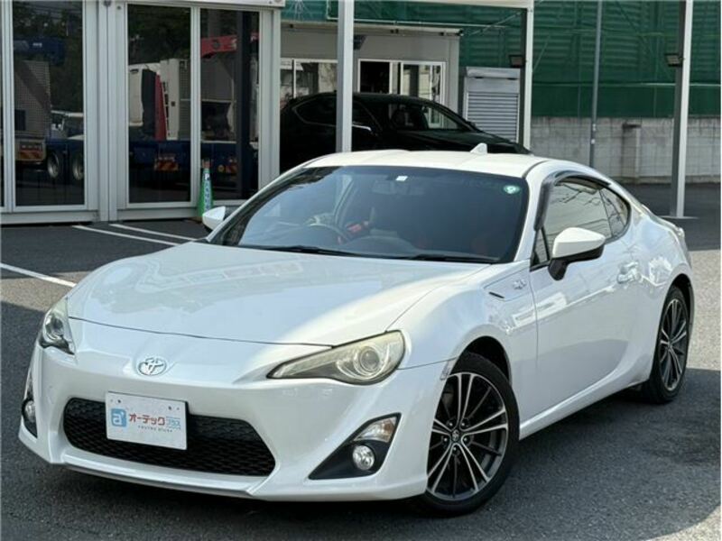 TOYOTA 86