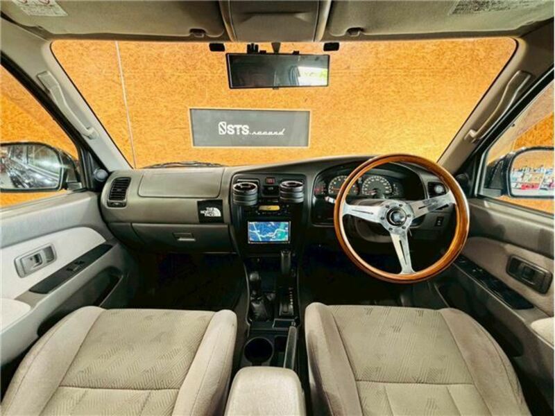 HILUX SURF