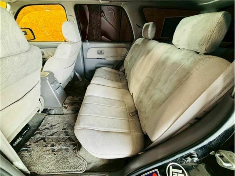 HILUX SURF