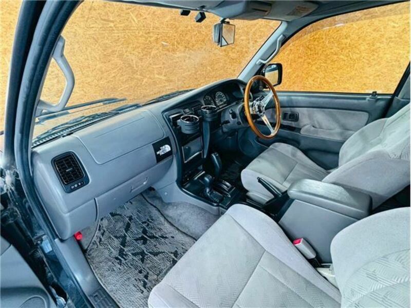 HILUX SURF