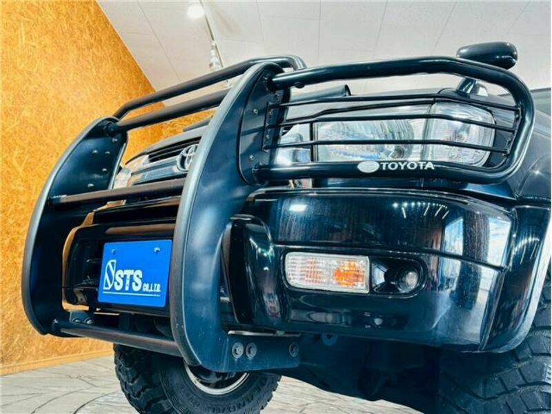 HILUX SURF