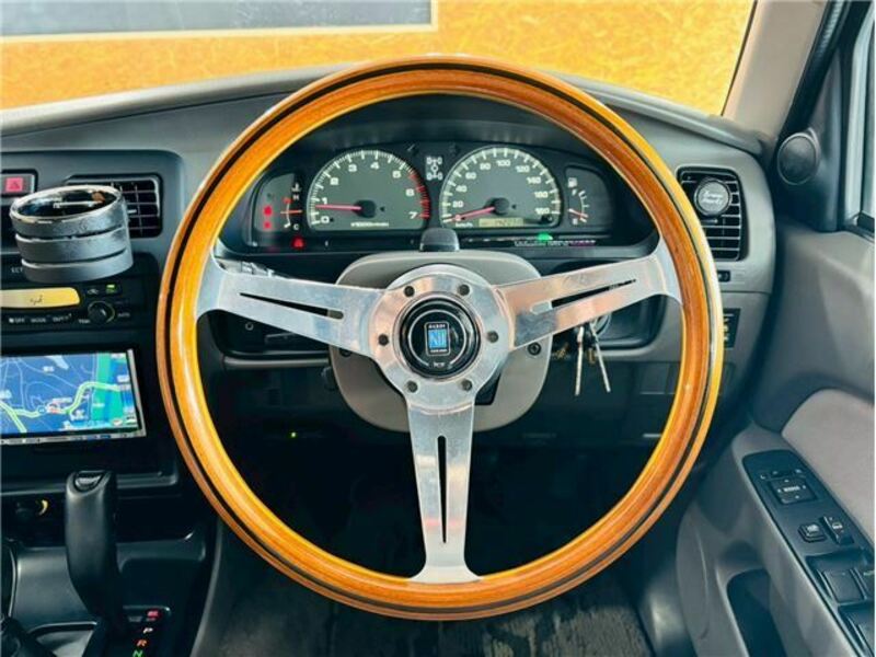 HILUX SURF