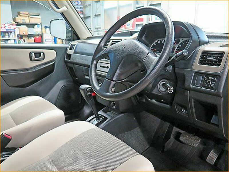PAJERO MINI