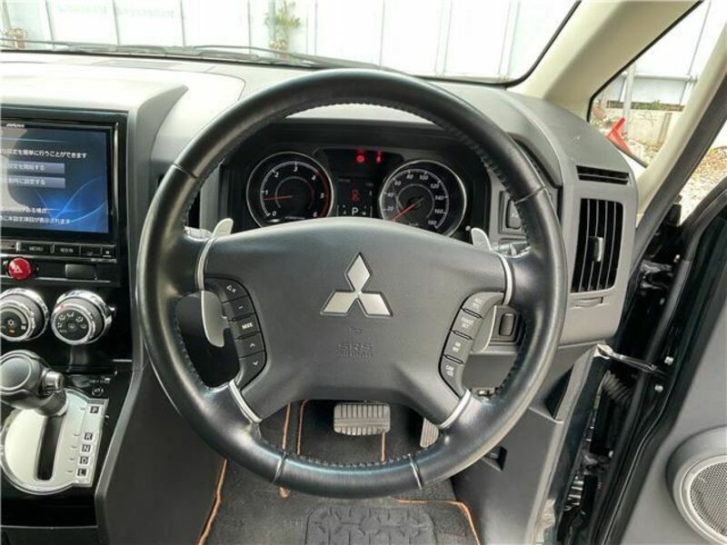 DELICA D5