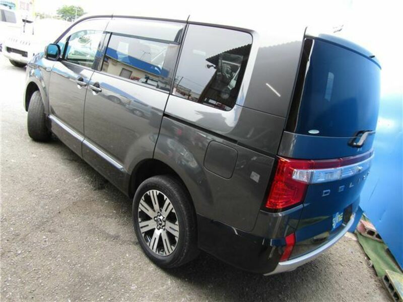 DELICA D5