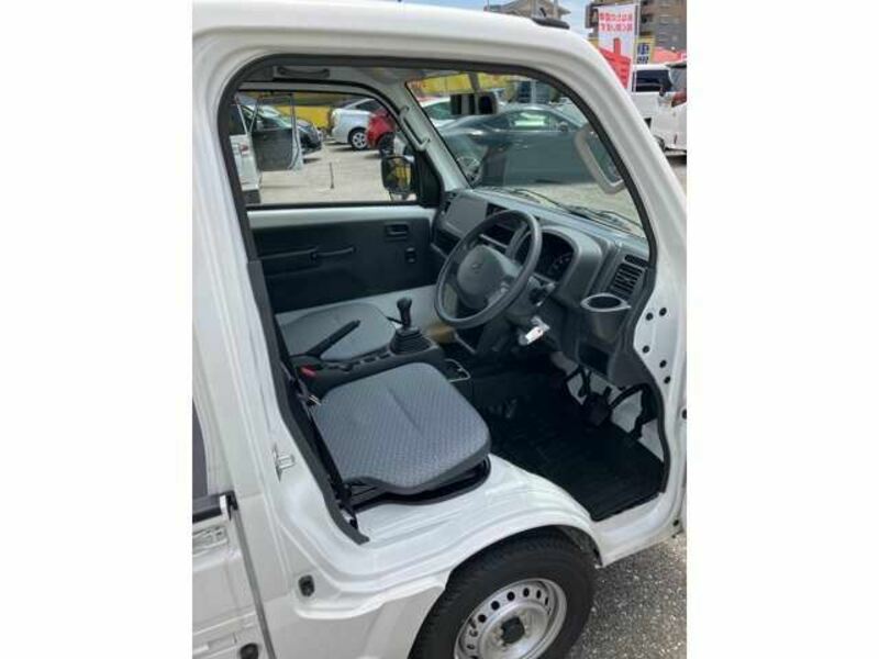 MINICAB TRUCK