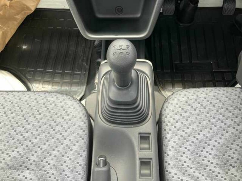 MINICAB TRUCK