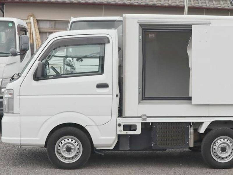 CARRY TRUCK