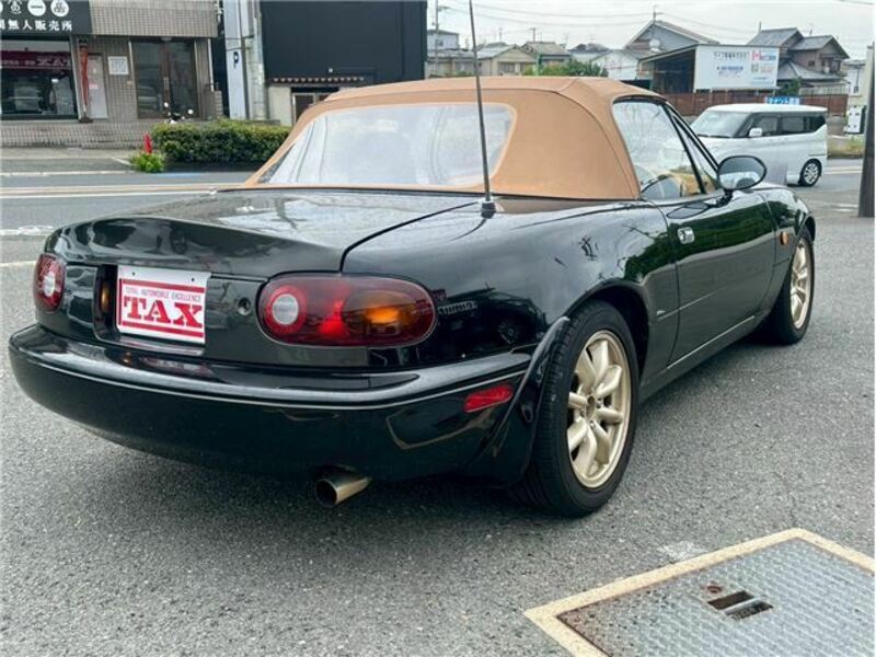 EUNOS ROADSTER