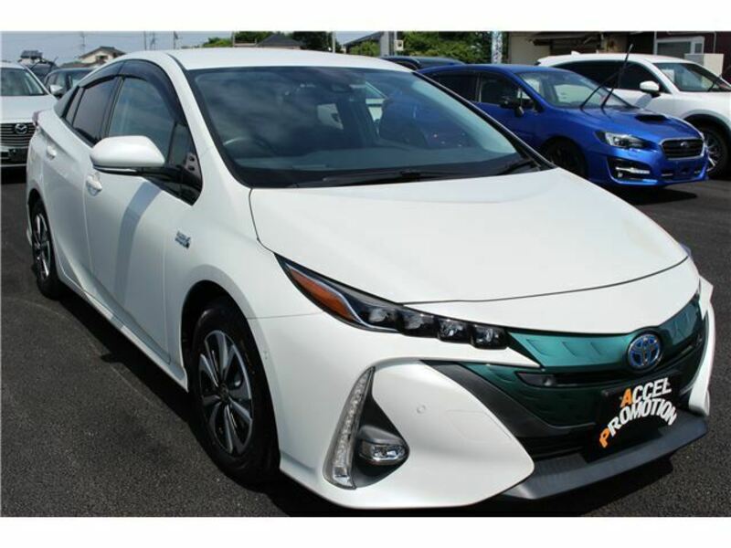 PRIUS PHV