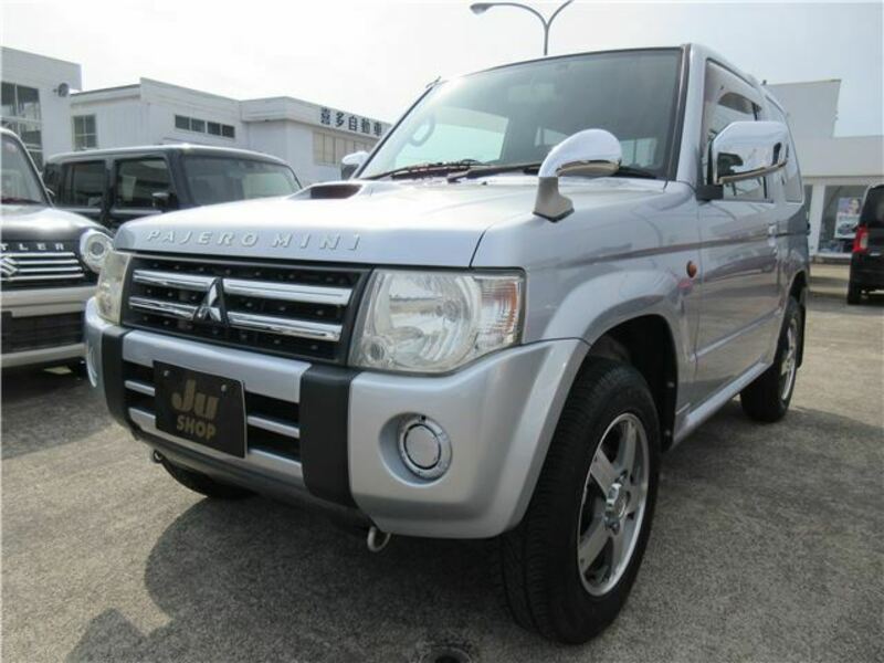 MITSUBISHI PAJERO MINI