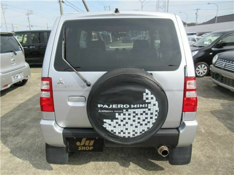 PAJERO MINI