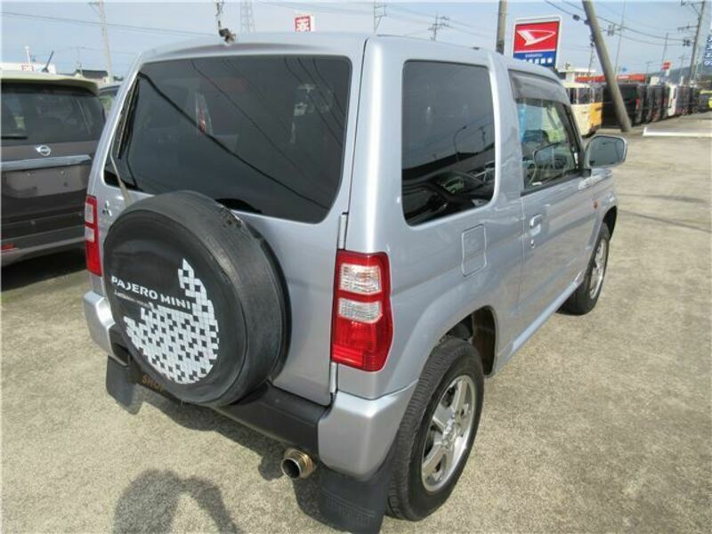 PAJERO MINI