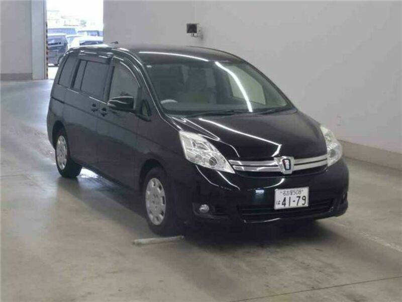 TOYOTA ISIS