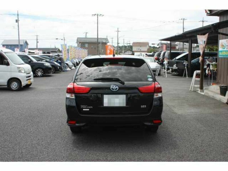 COROLLA FIELDER