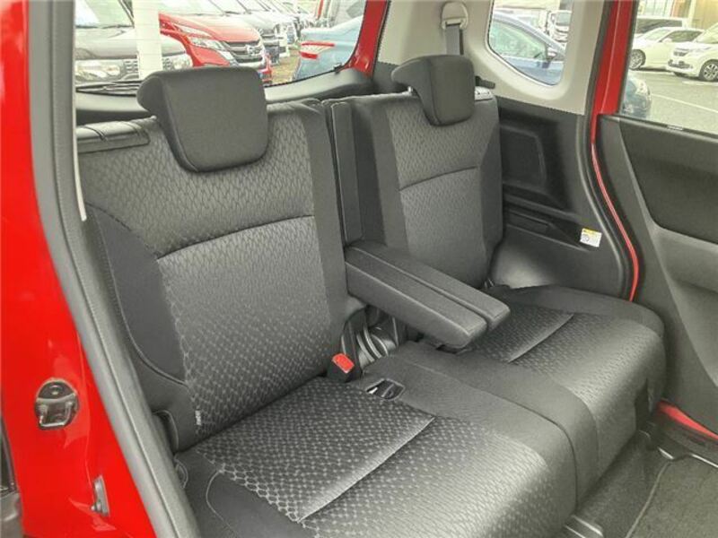 DELICA D2